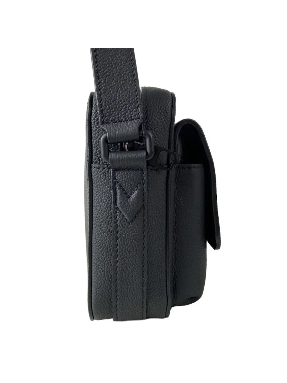 Louis Vuitton category shoulder